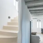 Giagermos House *