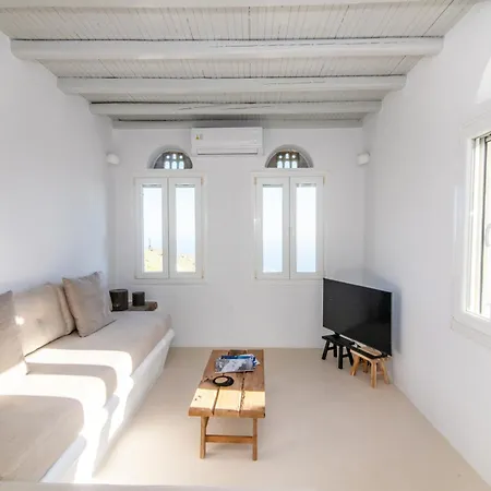 Giagermos House Dio Choria