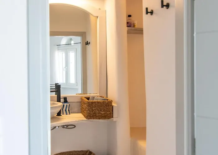 Giagermos House Dio Choria